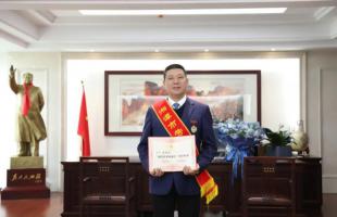 “湘潭市勞動模范”賓海龍：每一位伍子醉人都是勞模！